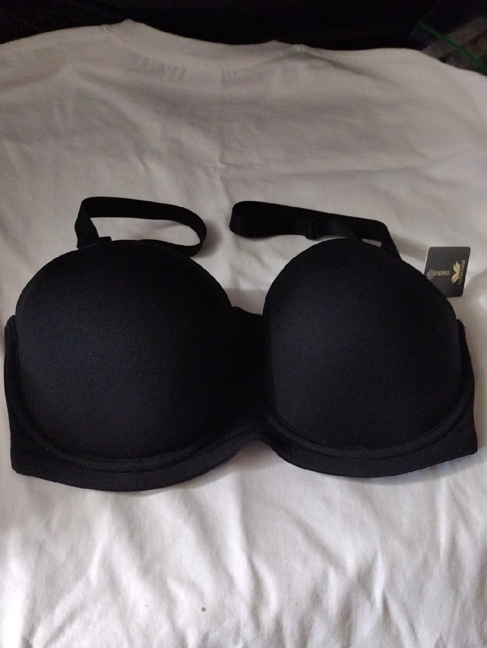 Wacoal New Underwire Lined Multi Way Strapless Bra.  Size 32DDD